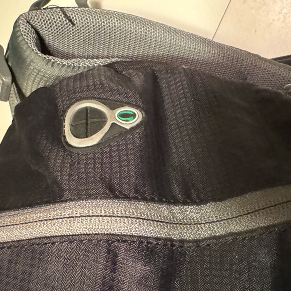 Nice Outdoor Master Black Gray High End Backpacking Hiking Backpack - Picture 10 of 15